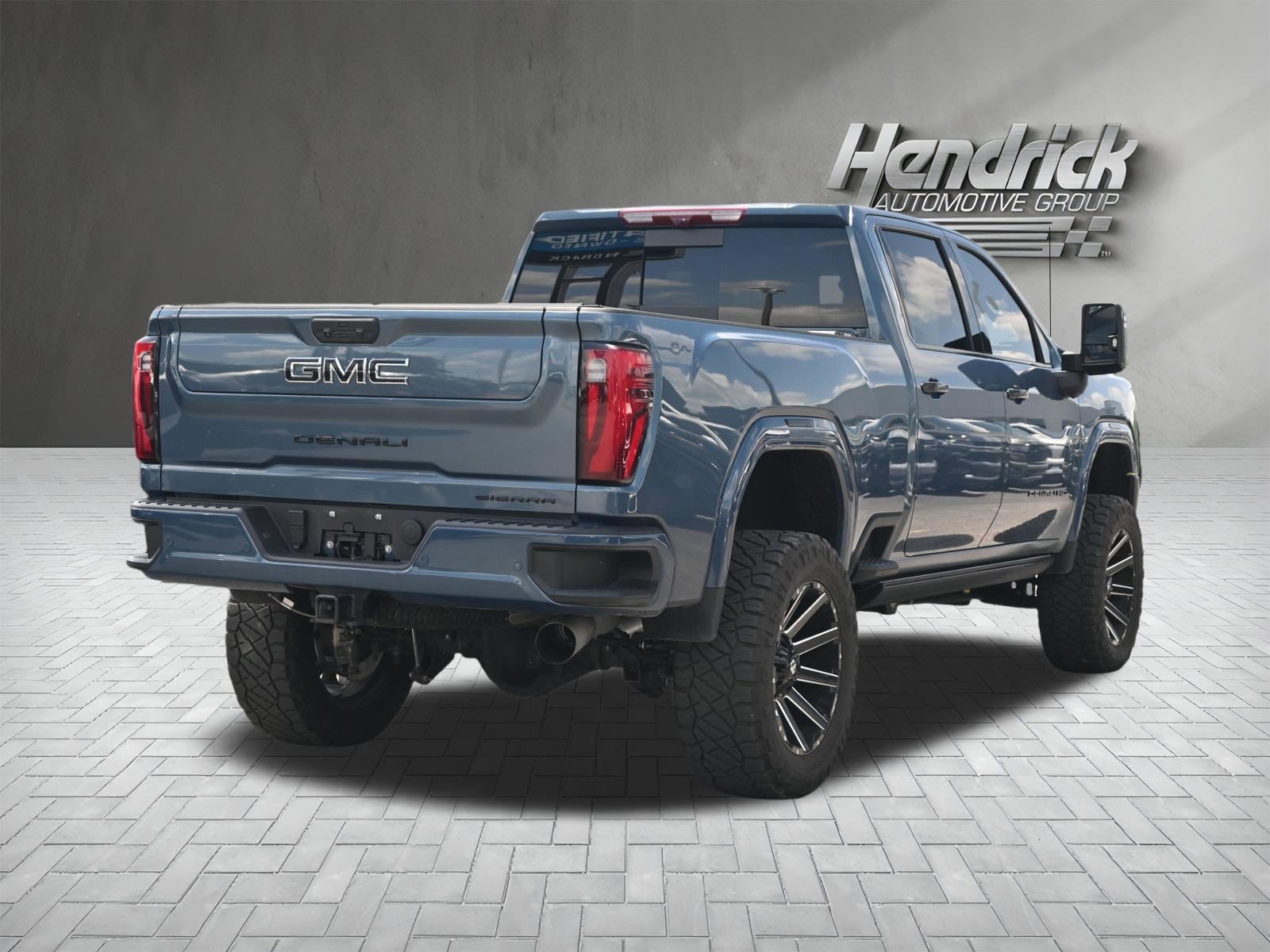 Used 2025 GMC Sierra 2500 Denali Ultimate AWD/4WD image 10
