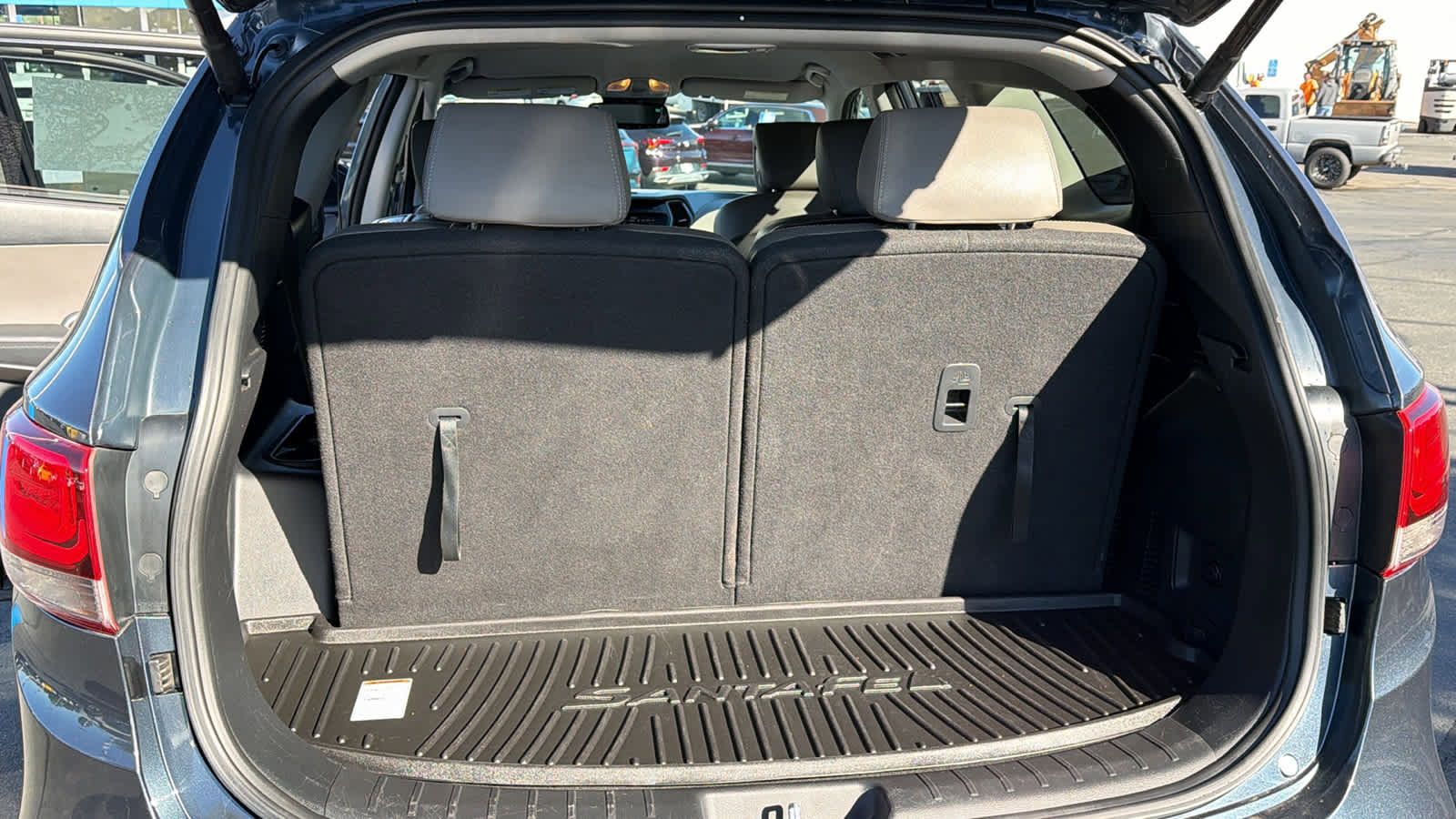 Used 2017 Hyundai Santa Fe Limited image 27