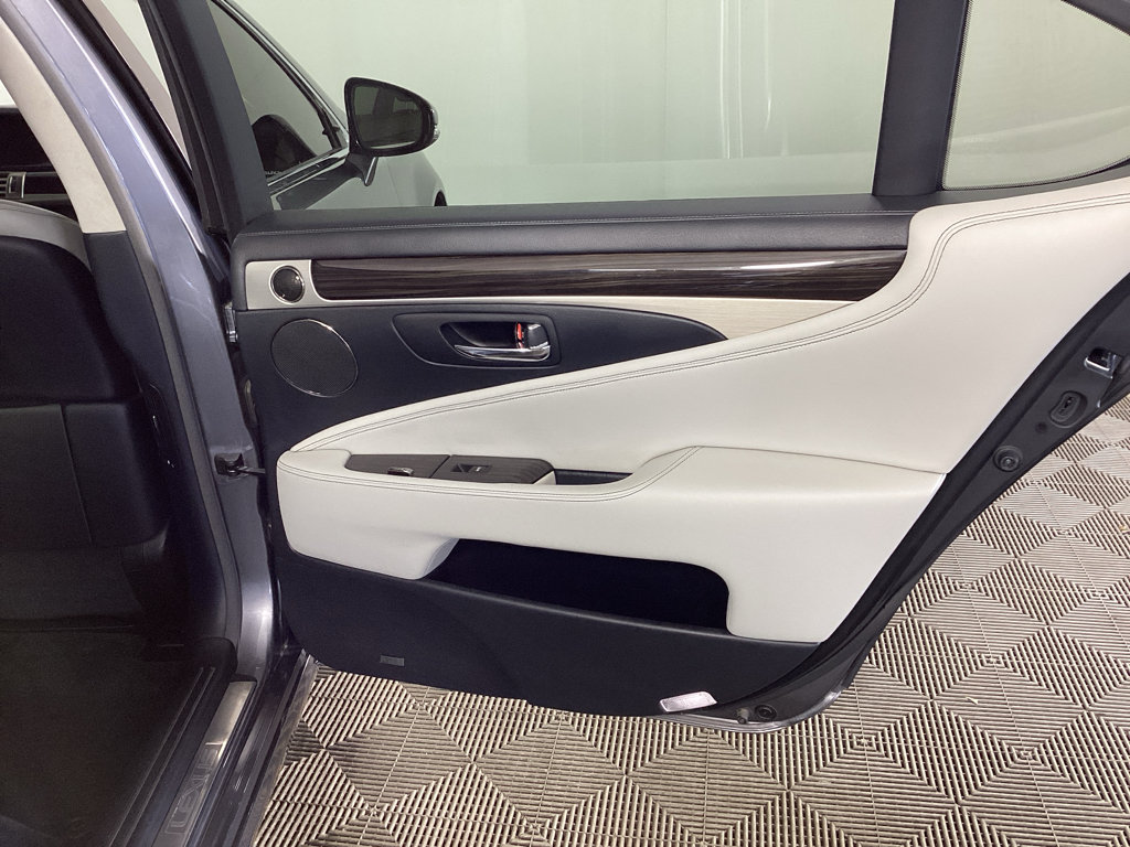 Used 2014 Lexus LS 460 L RWD image 11