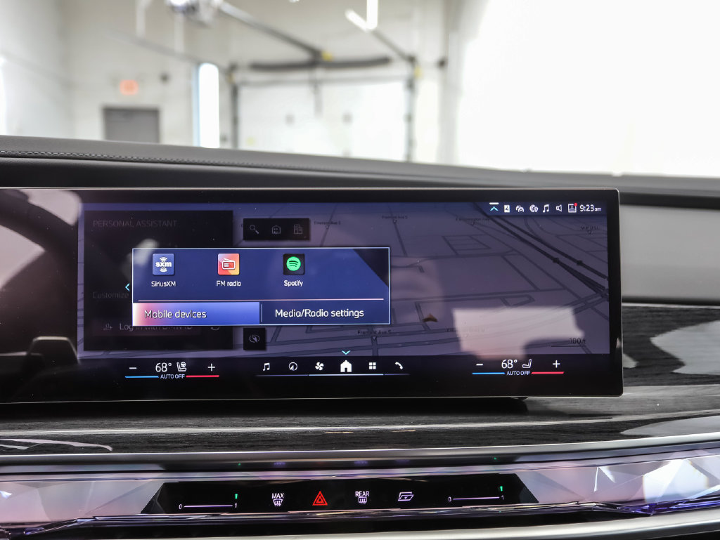 Used 2026 BMW 750e xDrive w/ Executive Package AWD/4WD image 16