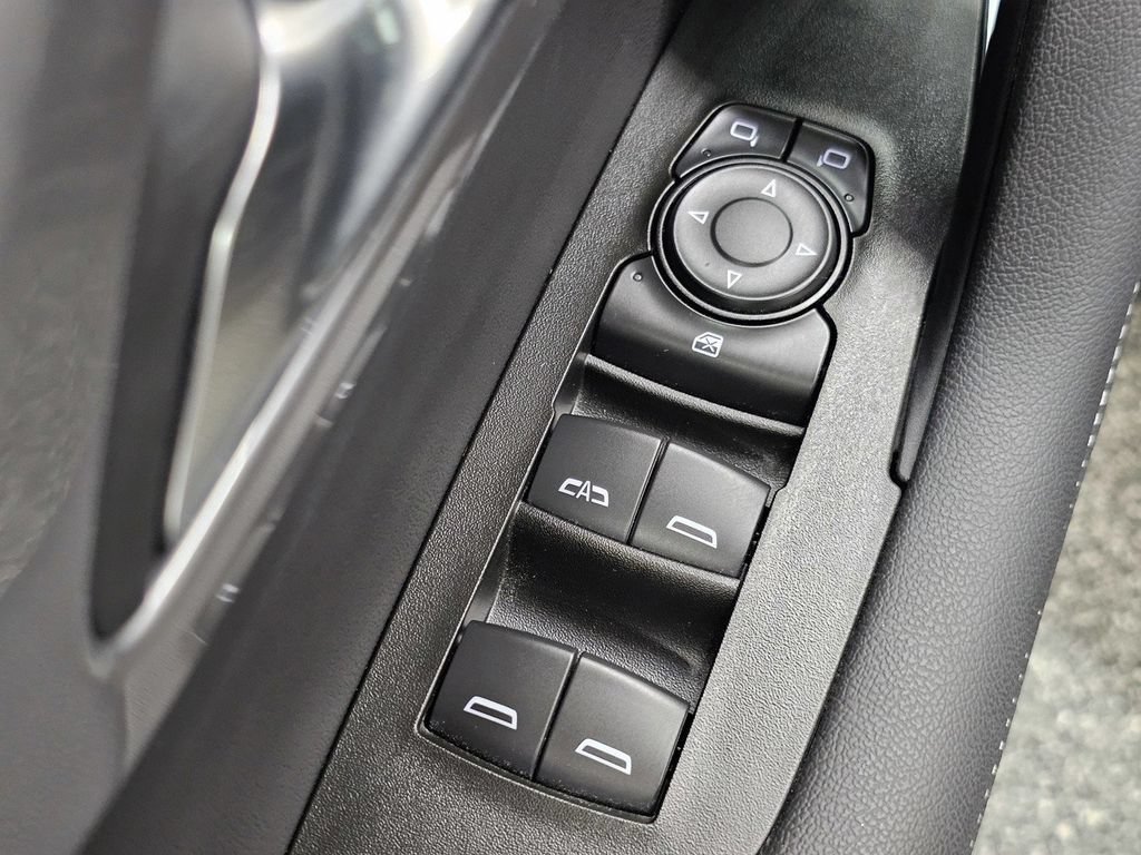 Used 2026 Chevrolet Blazer LT FWD image 29