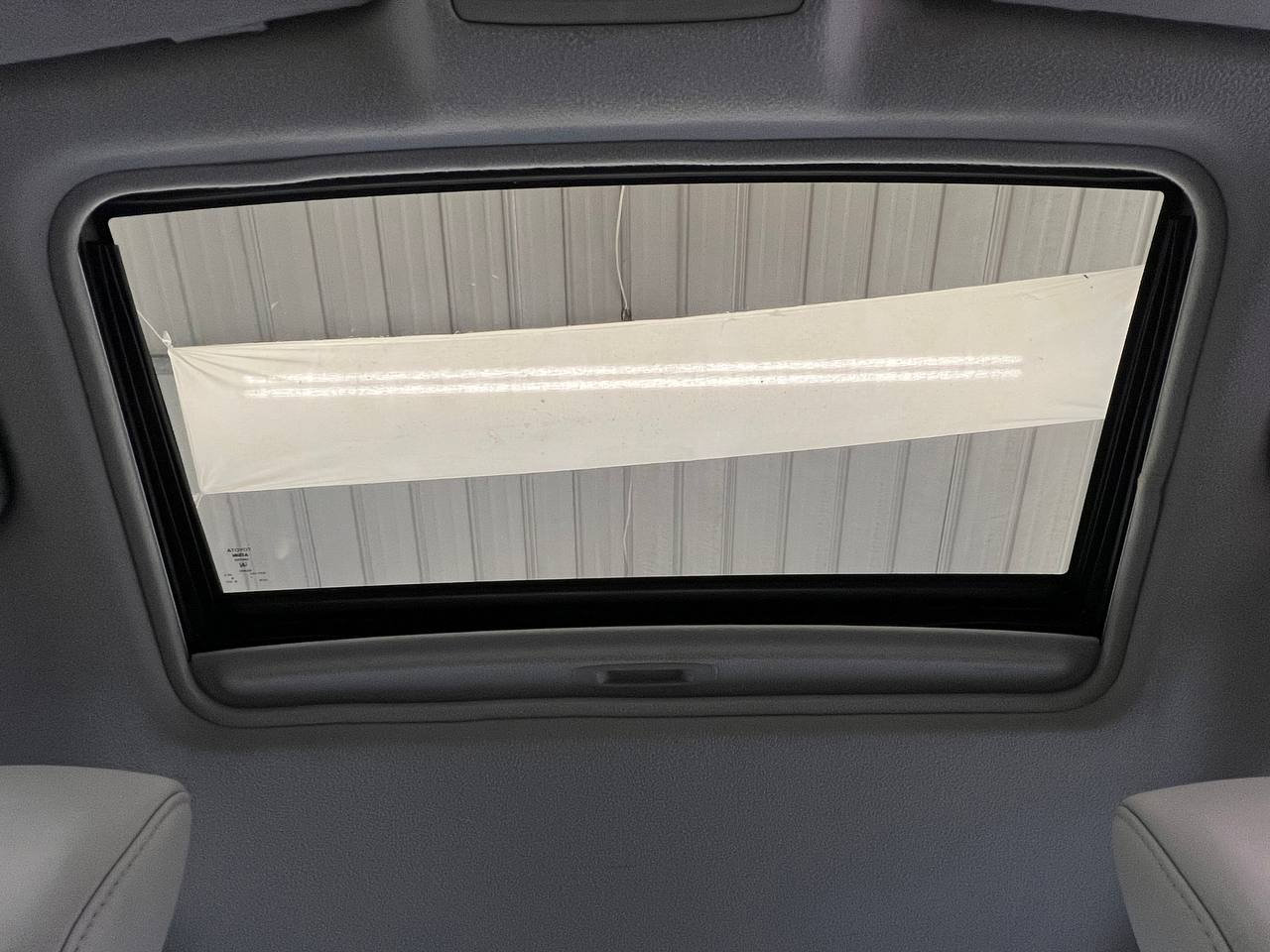 Used 2011 Toyota Camry XLE w/ XLE Extra-Value Pkg #2 image 25