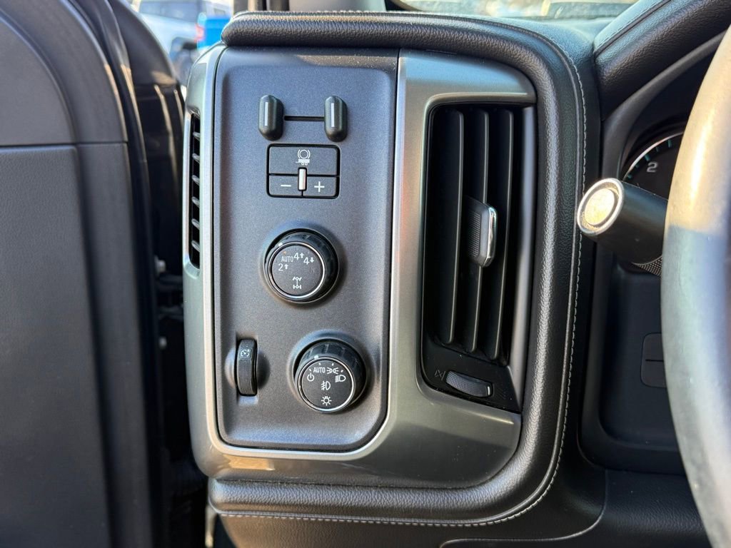 Used 2017 Chevrolet Silverado 1500 LTZ w/ Sport Package image 18