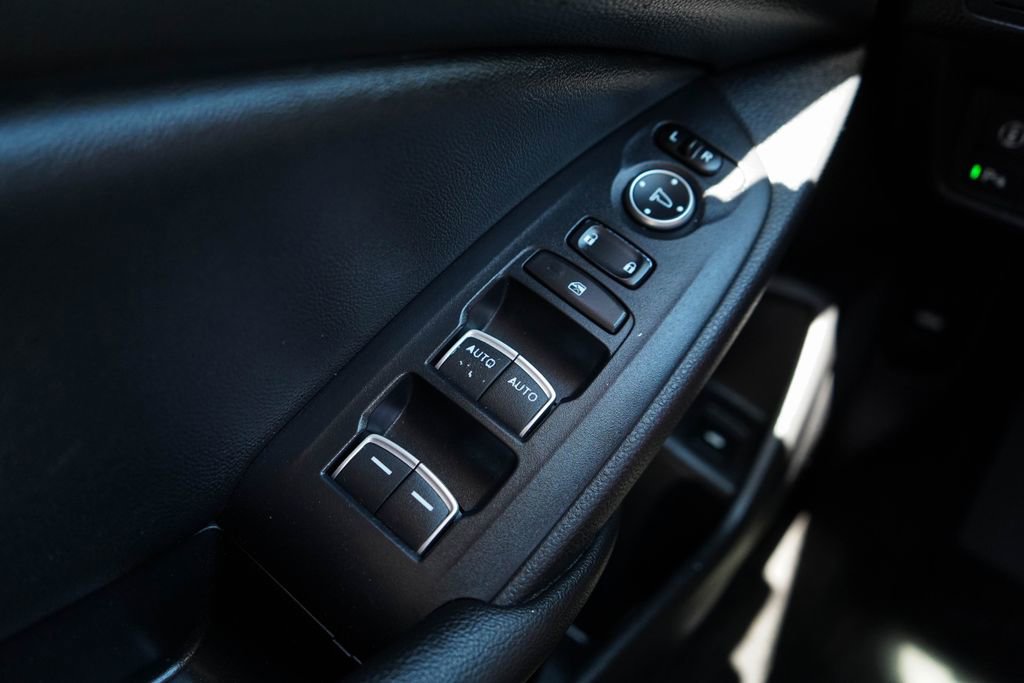 Used 2019 Honda Accord Touring image 30