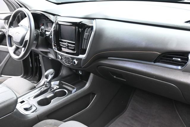 Used 2021 Chevrolet Traverse LS FWD image 30