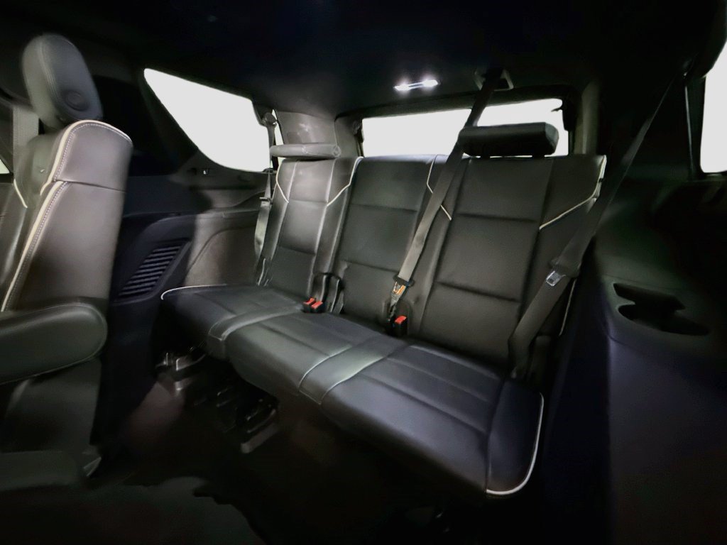 Used 2023 Cadillac Escalade Premium Luxury RWD image 40