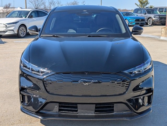 Certified 2025 Ford Mustang Mach-E GT image 2