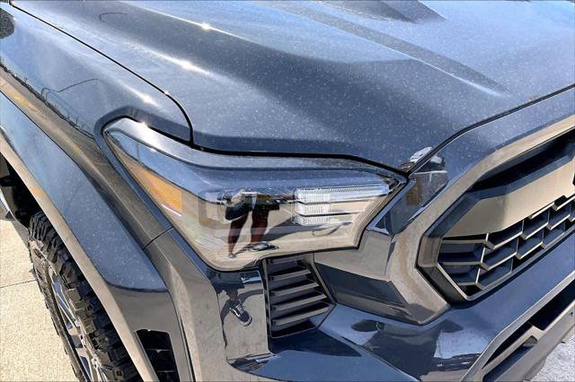 Certified 2025 Toyota Tacoma TRD Sport image 28