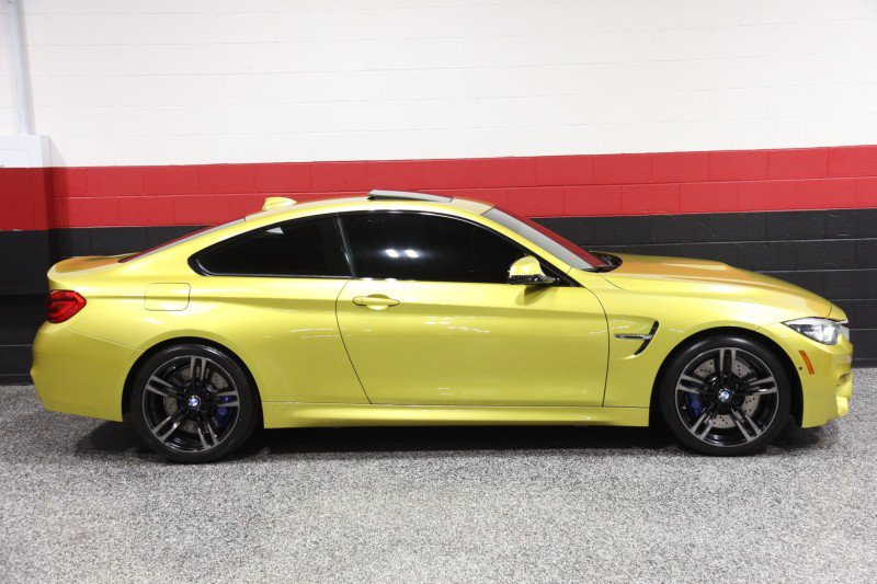 Used 2019 BMW M4 Coupe w/ Executive Package RWD image 8