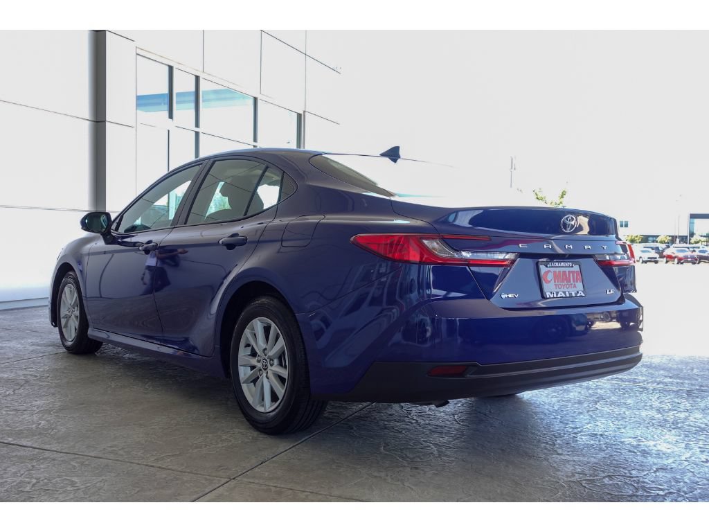 Used 2025 Toyota Camry LE FWD image 6