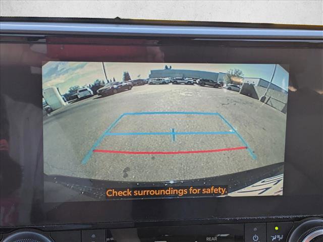 Used 2023 Toyota Highlander XLE image 13