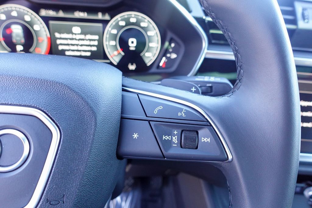 Used 2025 Audi Q3 2.0T Premium Plus w/ Premium Plus Package image 18