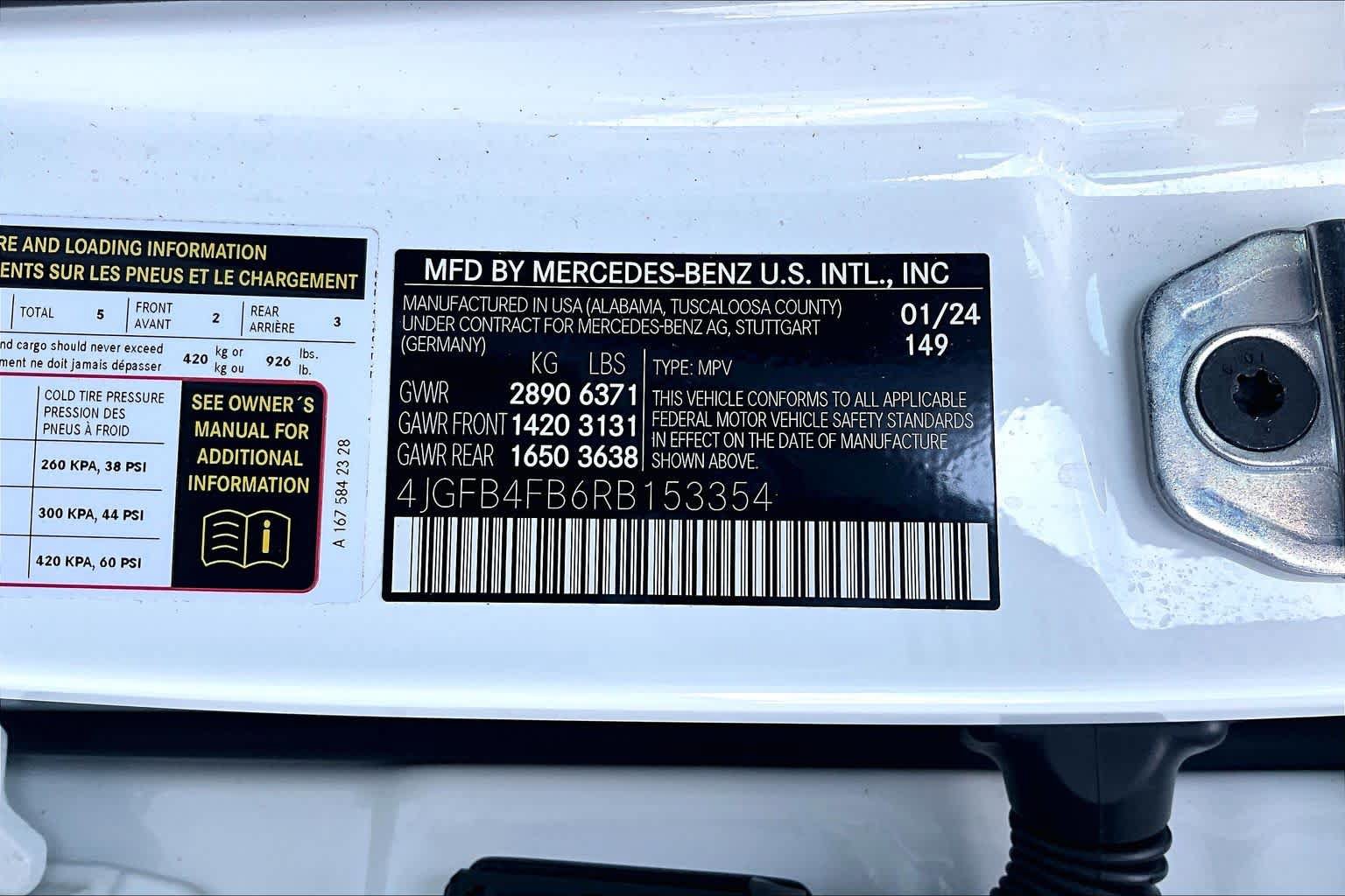 Used 2024 Mercedes-Benz GLE 350 4MATIC w/ AMG Line Exterior image 29