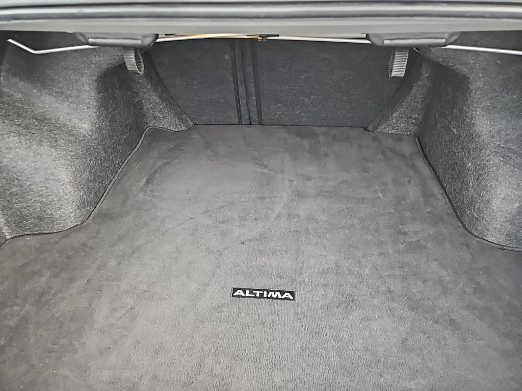 Used 2024 Nissan Altima 2.5 SV FWD image 23