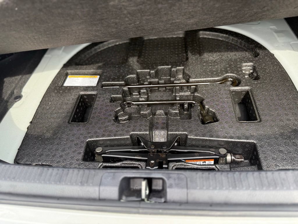 Used 2021 Toyota Camry XSE FWD image 26