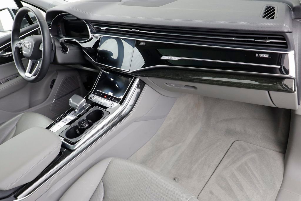 Used 2023 Audi Q7 3.0T Prestige image 22