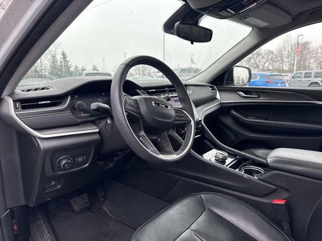 Used 2023 Jeep Grand Cherokee L Limited w/ Trailer Tow Group (B) image 6