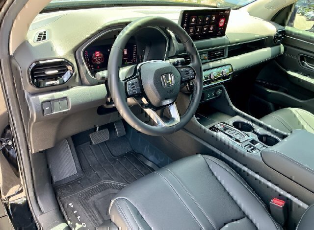 New 2026 Honda Pilot Touring image 16