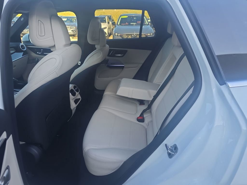 New 2026 Mercedes-Benz GLC 300 4MATIC image 19