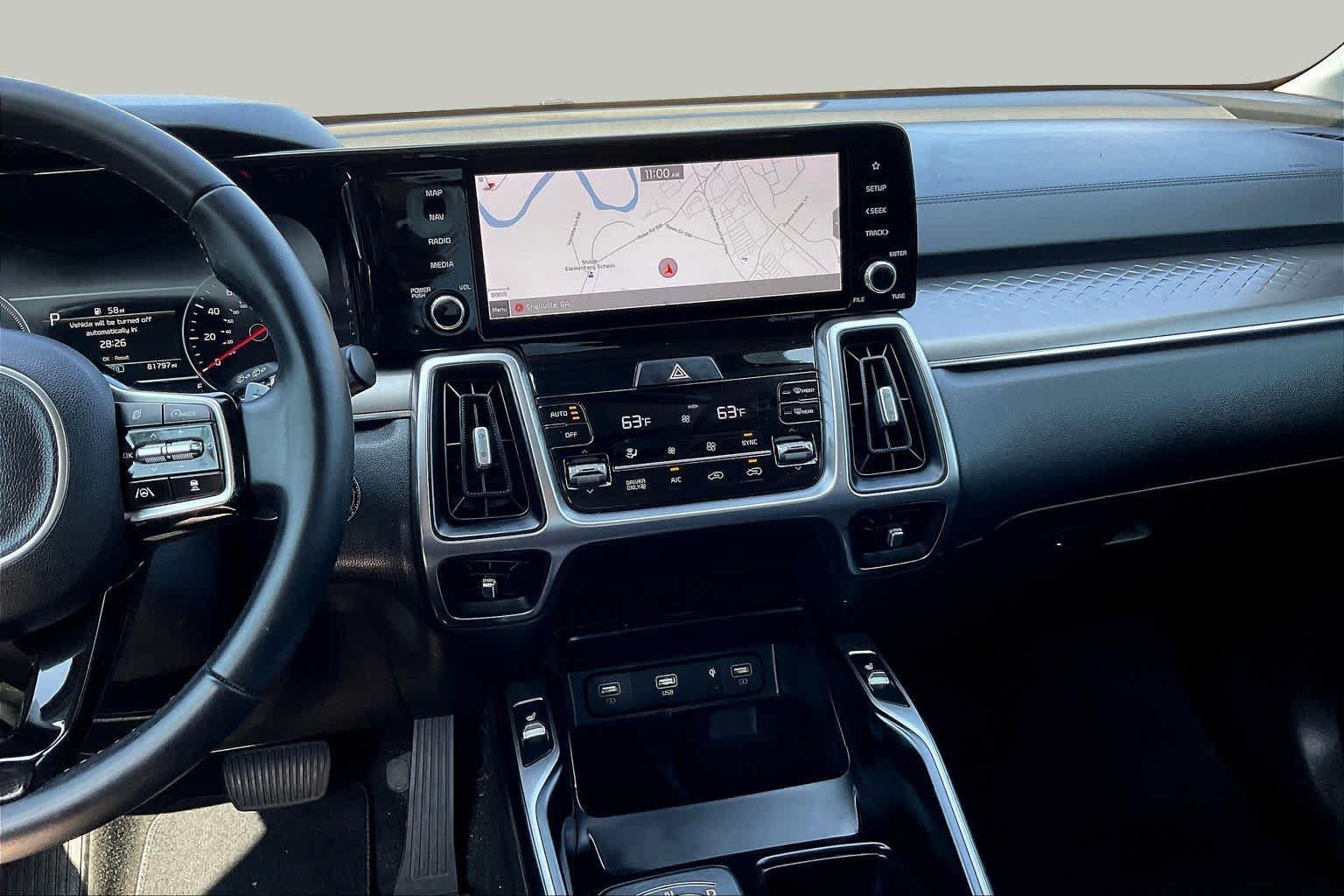 Used 2022 Kia Sorento EX w/ Panoramic Sunroof Package FWD image 7