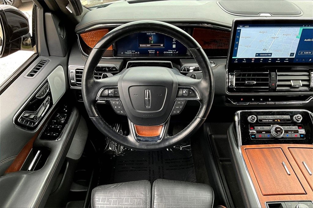 Used 2023 Lincoln Navigator Black Label image 17