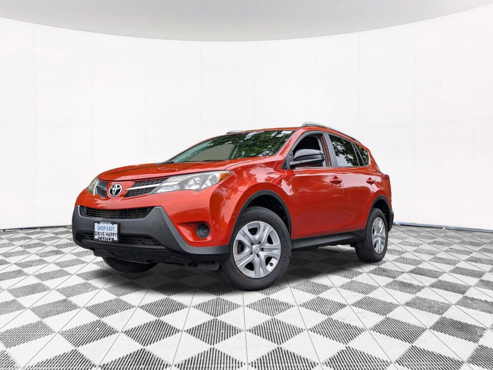Used 2015 Toyota RAV4 LE AWD/4WD image 2