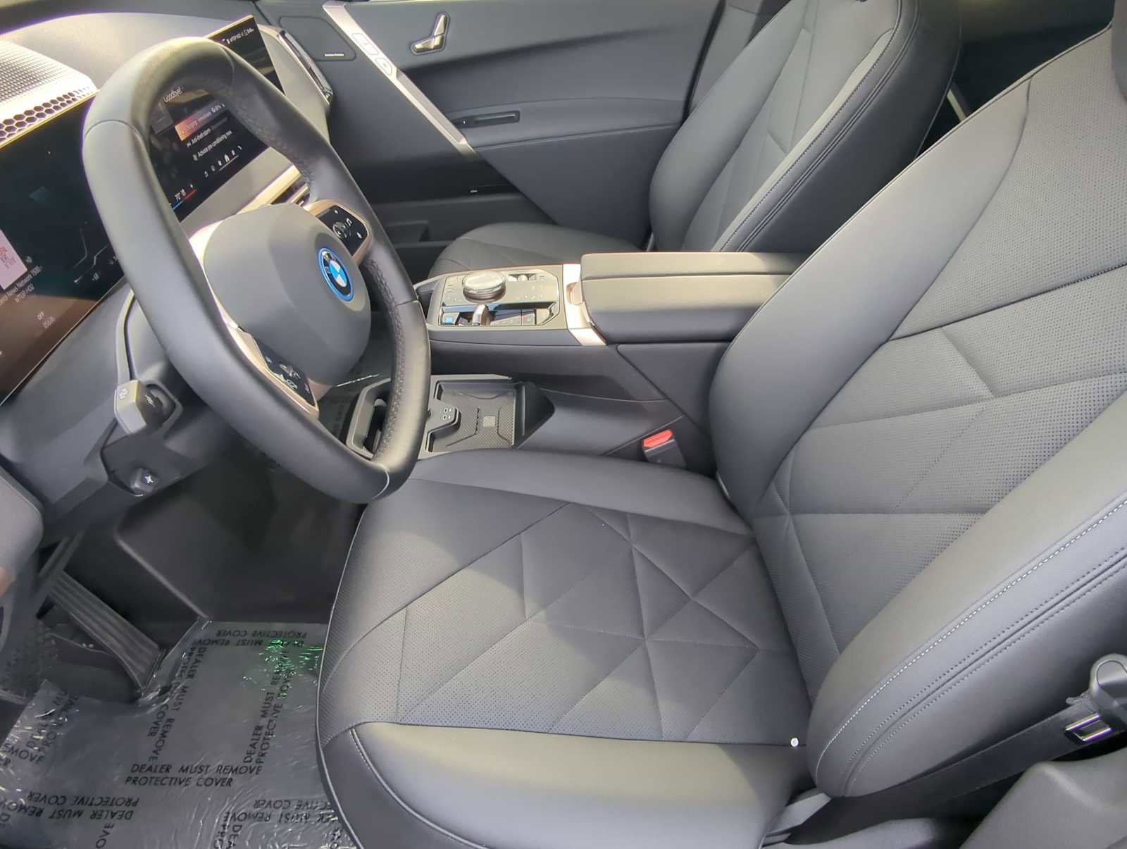 Certified 2025 BMW iX xDrive50 image 10