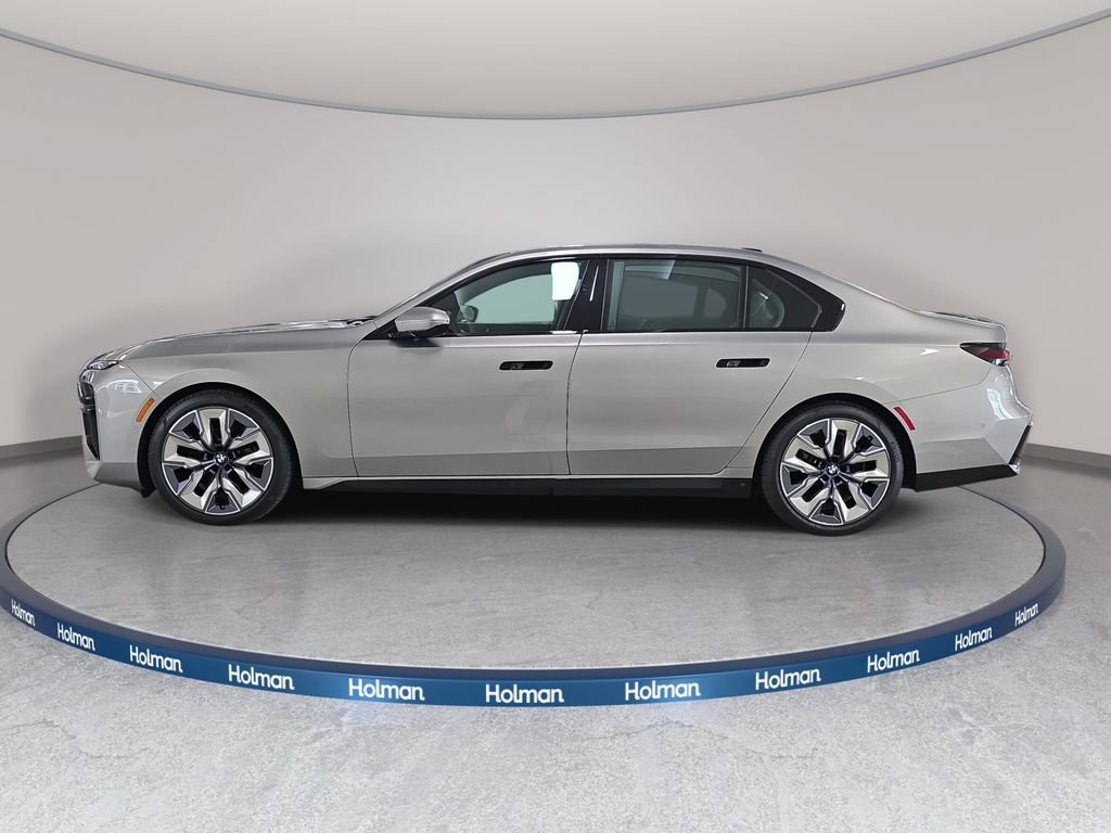 Used 2026 BMW 740i w/ Executive Package RWD image 11