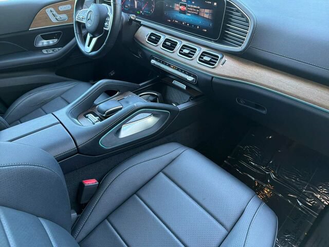 Used 2020 Mercedes-Benz GLS 450 4MATIC image 21