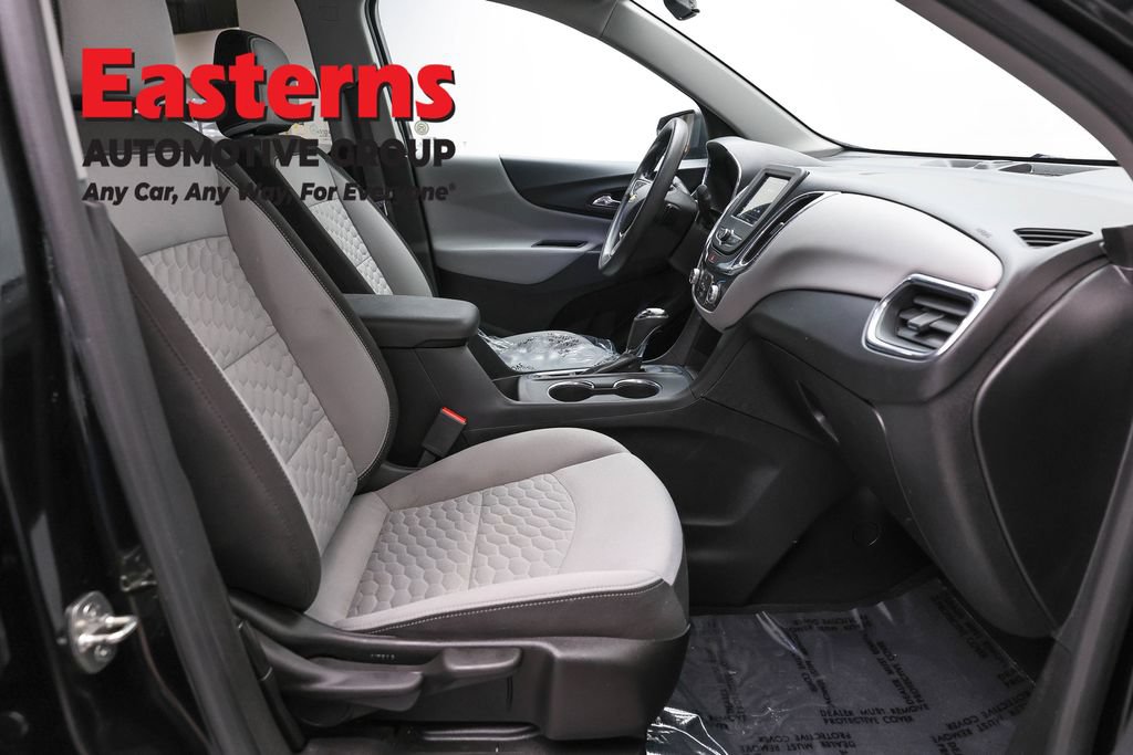 Used 2019 Chevrolet Equinox LS w/ LS Convenience Package AWD/4WD image 24