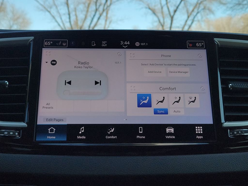 Certified 2024 Chrysler Pacifica Touring-L image 32