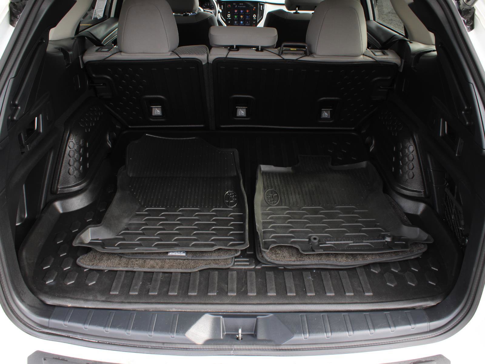 Used 2023 Subaru Outback Premium AWD/4WD image 8