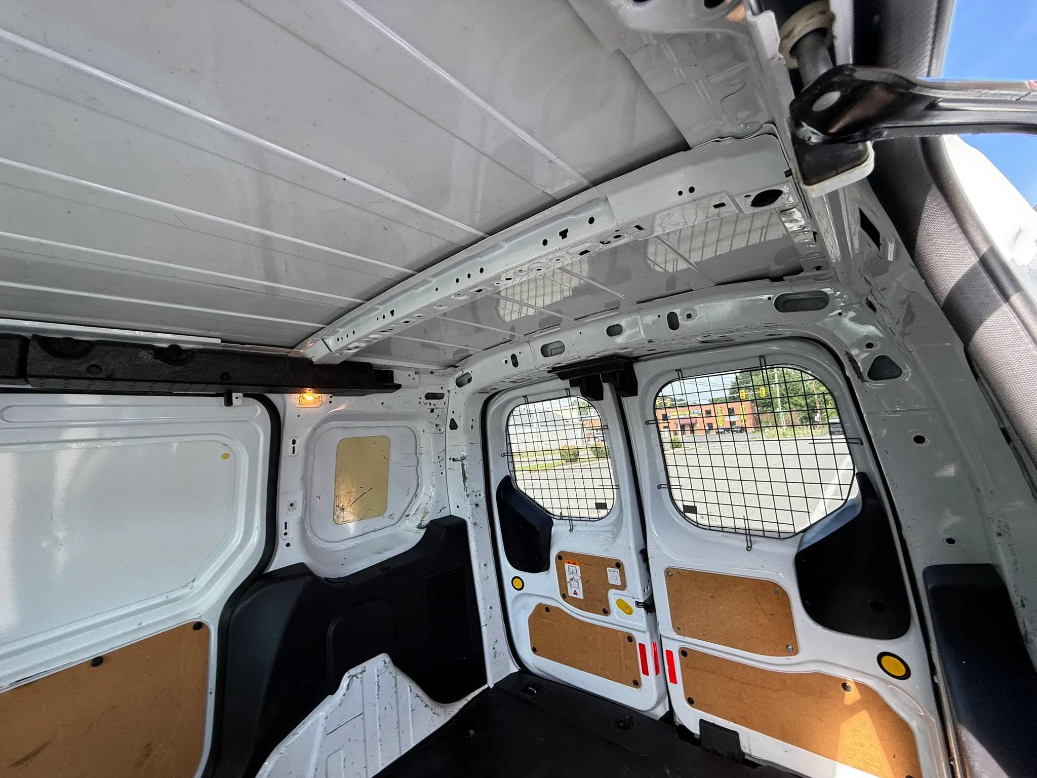 Used 2015 Ford Transit Connect XL FWD image 38