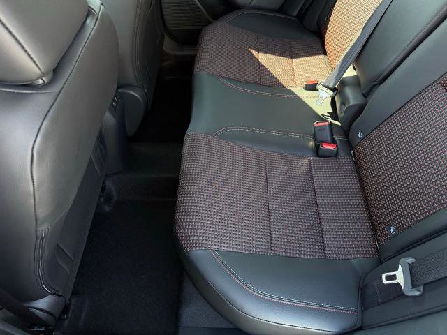 New 2025 Nissan Kicks SR image 11