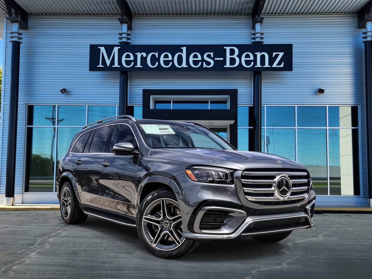 New 2026 Mercedes-Benz GLS 450 4MATIC image 1