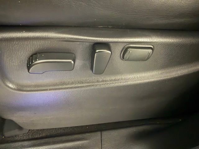 Used 2017 Nissan Armada Platinum w/ Captain Seat Package image 33