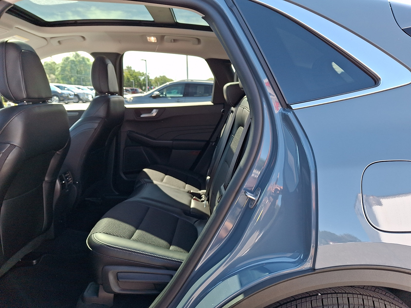 Certified 2026 Ford Escape SE FWD image 10