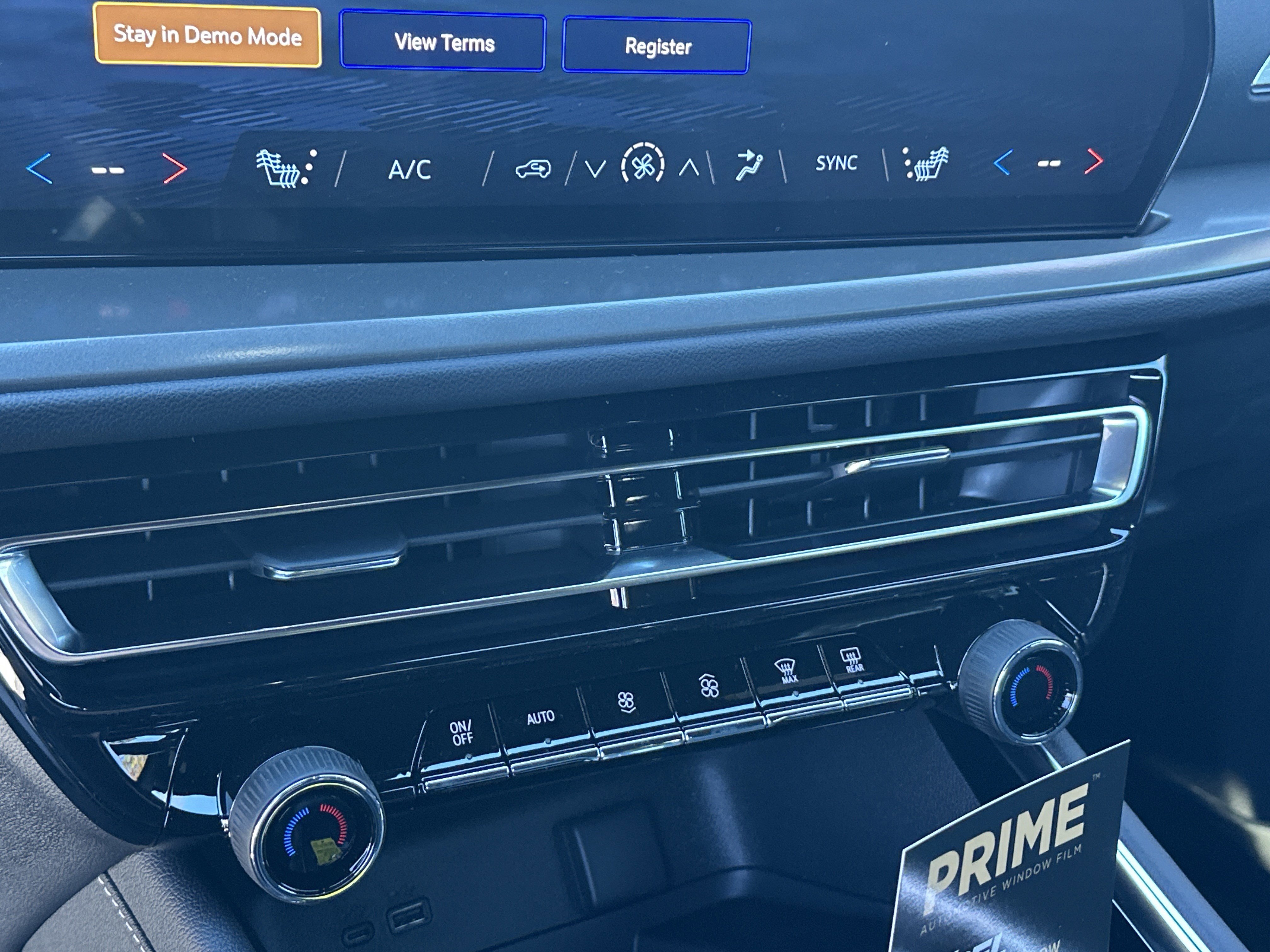 New 2026 Chevrolet Traverse LT w/ Sun and Wheel Package image 26