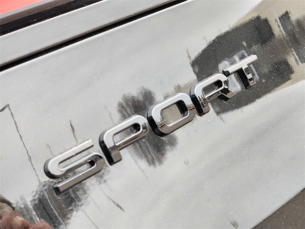 New 2025 Land Rover Range Rover Sport Dynamic SE image 11