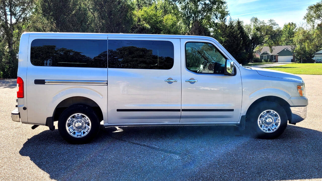 Used 2019 Nissan NV 3500 SL image 7