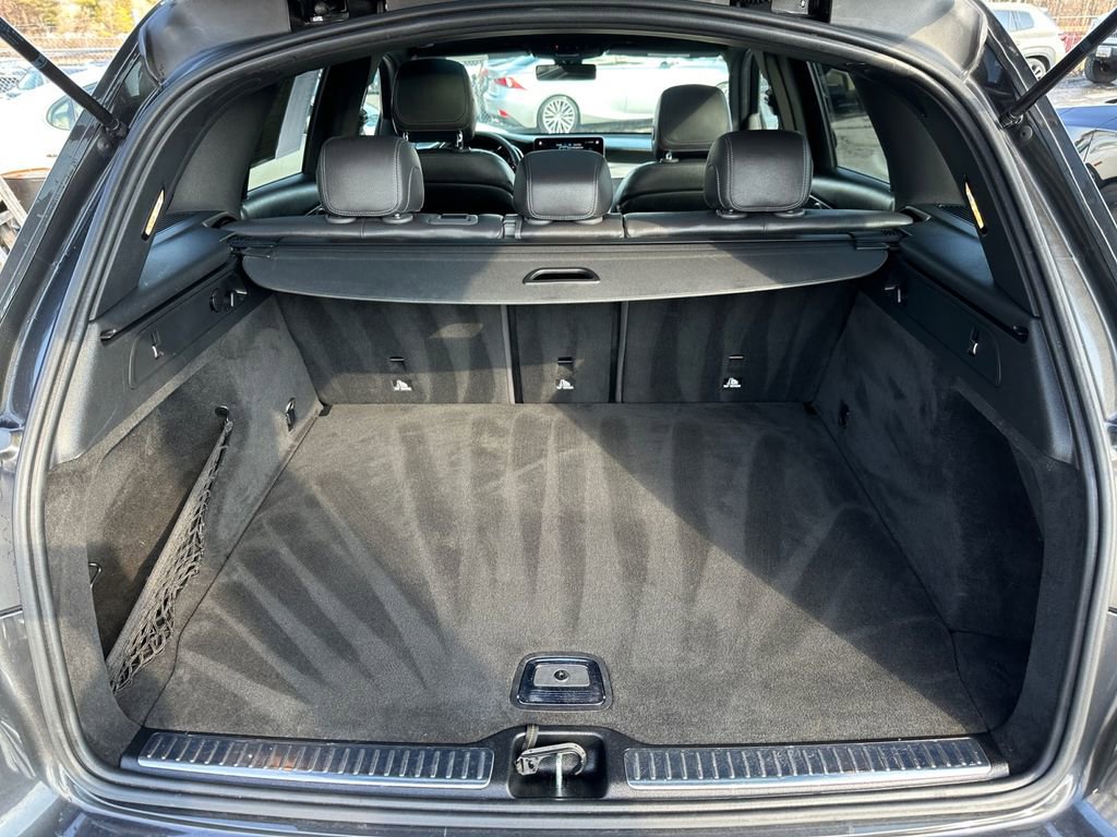 Used 2020 Mercedes-Benz GLC 300 4MATIC image 27
