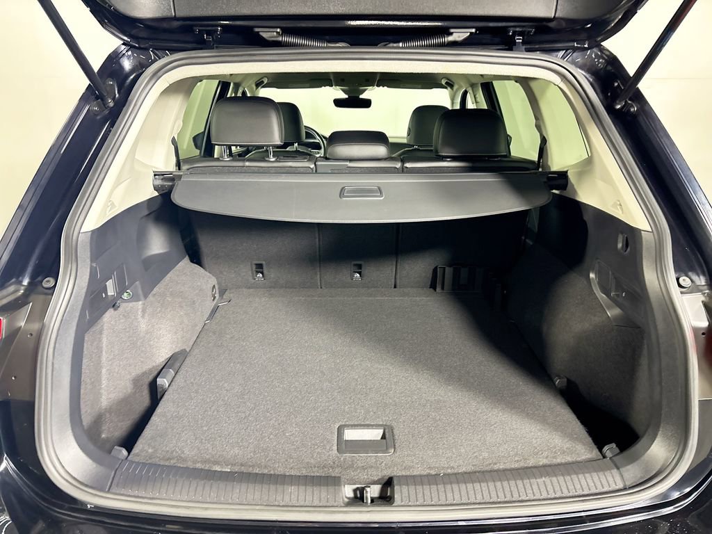 Certified 2022 Volkswagen Tiguan SE image 20