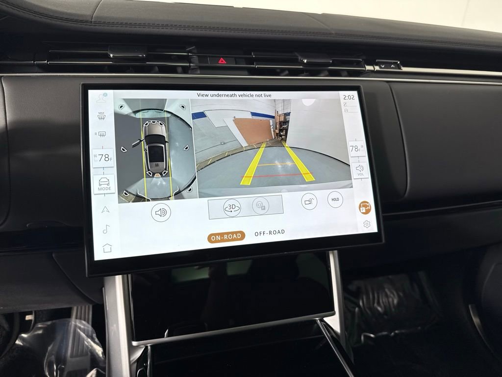 Used 2025 Land Rover Range Rover SE AWD/4WD image 25