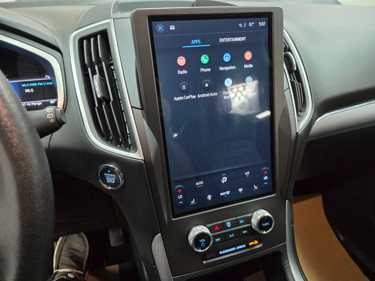 Used 2021 Ford Edge SEL image 32