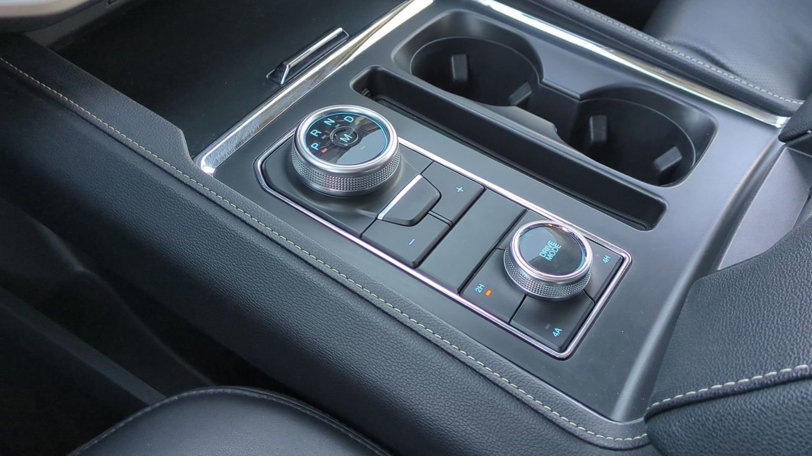 Used 2022 Ford Expedition Max XLT image 38