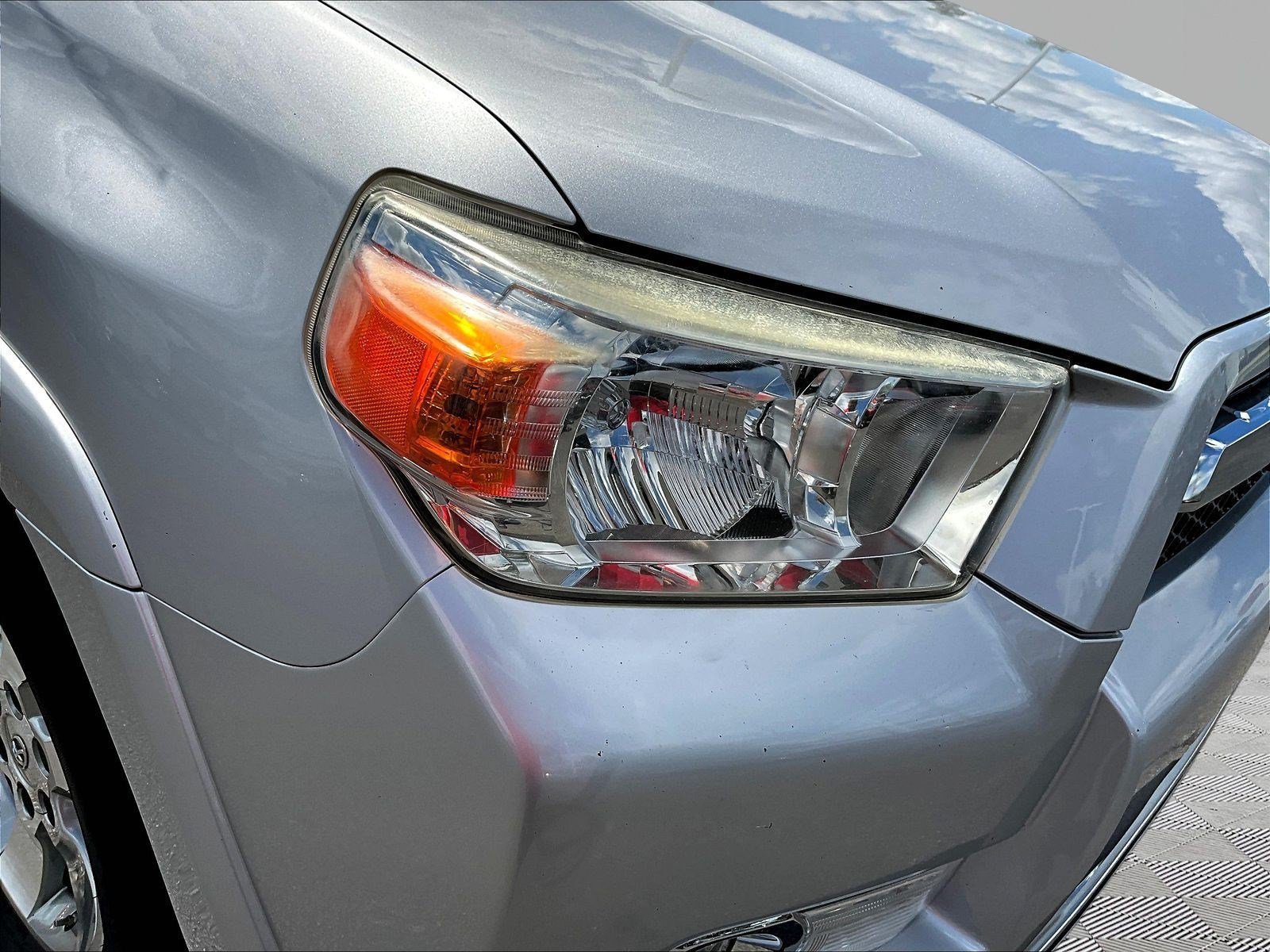 Used 2013 Toyota 4Runner SR5 AWD/4WD image 32