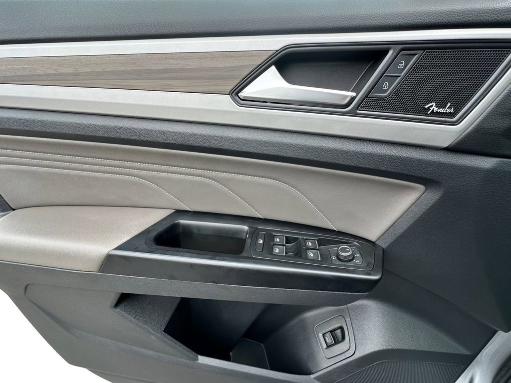 Used 2021 Volkswagen Atlas SEL Premium image 11