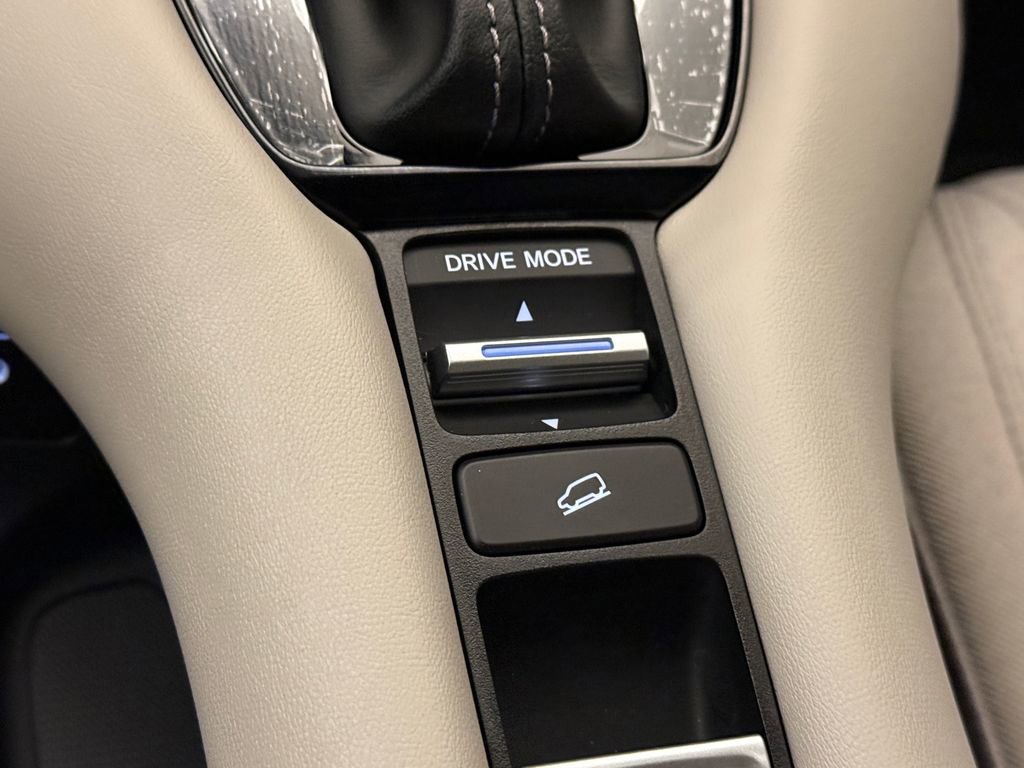 New 2026 Honda HR-V LX image 28