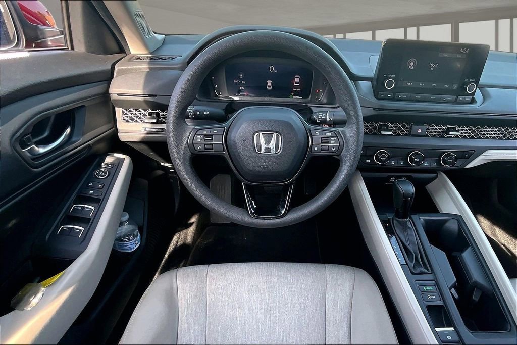 Used 2023 Honda Accord EX image 8