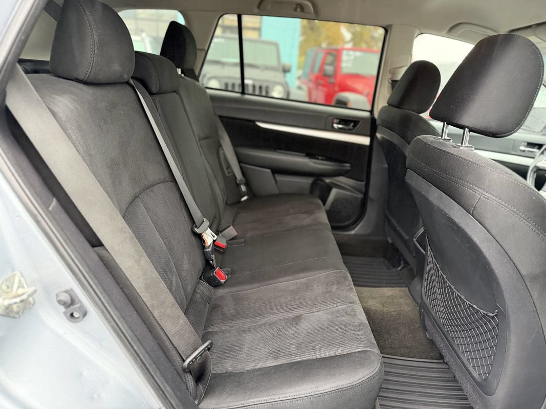 Used 2014 Subaru Outback 2.5i Premium AWD/4WD image 10